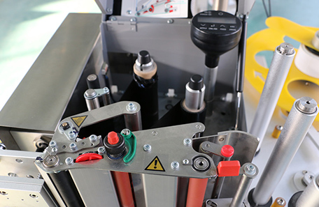 稱重打印貼標機 稱重打印貼標機